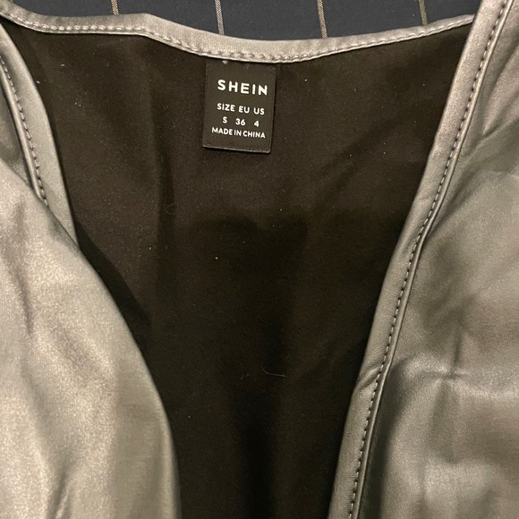 NEW SHEIN Elegant Deep V Neck pu Leather Bodysuit - Picture 5 of 8